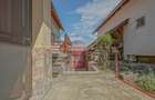 PURCARENI – 2 CASE , MULTIPLE POSIBILITATI | 533 mp | 0% comision