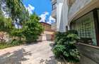 PIPERA \ VILA COMPLET MOBILATA  in zona Erou Iancu Nicolae - British School - 1