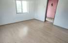 Casa + teren 900 mp, 20 ml deschidere la E85, zona Danila, Suceava - 7