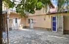 Apartament la casă de inchiriat cu 4 camere și 4 băi Zona Făt-Frumos - 2