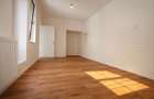 De vânzare casă individuală renovată | Curte proprie | Zona Abator - 1