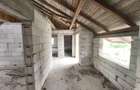 Duplex la rosu, 4400 mp teren, Siret - 15