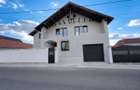 Casă de vânzare – 6 camere P+M, Haieu - 1