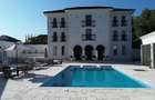 Vila superba cu Piscina! De Vanzare! 0727817187 - 2