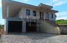 Casa 5 camere de vanzare in Salicea - 1