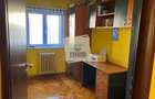Apartament cu 3 camere decomandat cu balcon in Vasile Aaron - 3