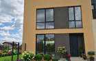 METROU LAMINORULUI (The Meadows)- Vila cu vedere catre lac, ne/mobilata luxury! - 7