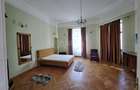 Apartament 2 camere ultracentral, parcare in curte - 2