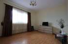 Casă individuală ideală pentru două familii sau locuință cu spațiu de lucru - 7