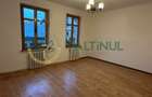 Casă individuală de închiriat în Sibiu – singur în curte, teren 900 mp, garaj - 8