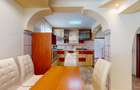 Vila cu 8 camere de vanzare  / teren 840 mp.  -  Prelungirea Ghencea - 15