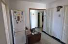 Se inchiriaza apartament,decomandat doua camere,etaj 10/11 ,pret 1300ron/luna. - 5
