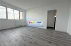 Apartament 3 camere renovat - etaj 7 - str Jean Steriadi - Titan