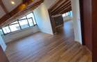 Vând apartament 4 camere în Bistrița  - 3