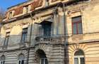 Cladire interbelica - Piata Victoriei - 2