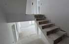 Vila Duplex spatioasa - Teren 500 mp - 7 camere - living spatios - beci - 12