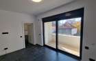 Vila - Bloc modern de 11 camere zona Centrul Civic , Onix