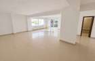 Spatiu comercial de inchiriat, 76 mp, vitrina stradala, Drumul Fermei - 2