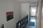 Casa tip duplex cu 3 dormitoare, curte, 3 locuri de parcare, 2 gradini, Ghimbav,