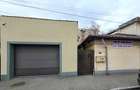 Spatiu comercial de vanzare zona centrala - birouri si depozit - 1