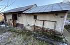 Casa demolabila  și teren 800mp cu toate utilitățile deschidere 26,5mp - 31