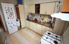 3 camere cu living de 31 mp, dormitoare de 14 și 12, bucătărie de 10,  centrală - 7