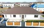 Casa individuala + Casa de oaspeti - 5+2 camere - Corbeanca, Central - 12