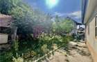 Casa de vanzare  | 2 constructii | 540 mp teren |  zona Lupeni | pivnita - 12