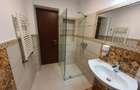 Imobil birouri singur curte, 8 camere.D+P+2, cu locuri de parcare in fața - 8