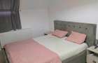 Proprietar vand apartament 3 camere  - 4