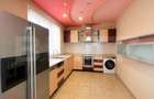 Casa de vanzare cu 5 camere, 298 mp, Cartierul Rogerius - 2