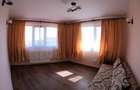 Casa cu etaj, mansarda, curte, 3 dormitoare, 3 camere de zi, 4 bai. Com. Smardan
