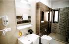 Apartament modern cu 2 camere și parcare subterană cartier Borhanci - 9