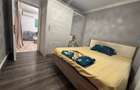 Vila de vanzare cu 2 apartamente individuale in Cartierul 23-metrou Republica - 4