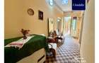Casă cu grădină proprie, garaj, pivniță și teren în centrul Cisnădiei - 7