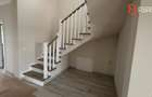 Duplex cu 5 camere despartit prin garaj, zona Giroc  - 9