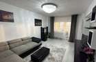 Apartament decomandat cu 3 camere, Ultracentral, centrală proprie - 2