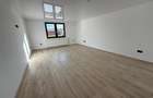 Casa cu 4 camere si 3 bai pretabila birouri in Sura  Mare - 6