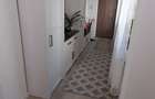Etaj 1. Decomandat. Spatios. Bucatarie inchisa. Mobilat si utilat