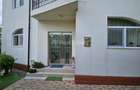 VILA  SUPERBA D+P+1 ZONA MEDEEA - 16