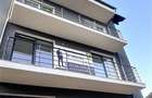 Apartament 3 camere bloc vila - 75 mp + parcare - Tractorul 137500 euro - 5