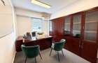 Spatiu comercial / birouri  - 230 mp |  Parcare privata
