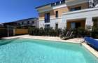 Comision 0%. Vila cu 6 ap. Piscina. Mobilat si Utilat LUX.  Asfalt. Braytim. - 1