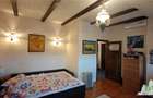 Apartament de 3 camere ultracentral, 2 intrari, lift cu acces privat, pod pentru - 8