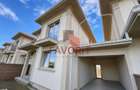 Duplex 5 camere despartit prin garaj | Giroc - 1