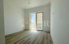 Decomandat. Loc de parcare acoperit. Etaj 1. Balcon 10 mp.