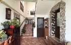 Casa 8 camere de vanzare in Floresti - 7