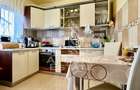 Duplex cu 4 camere situat la asfalt, in zona Planetelor - 9