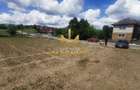Teren intravilan de vânzare | Acces asfalt | Toate utilitățile - 1
