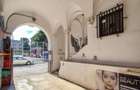 Prestigiu interbelic gradina proprie : Perla ascunsă din Piața Romană - 11